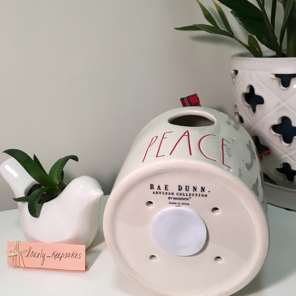 Rae Dunn Round PEACE Birdhouse Holiday 2019. - Picture 3 of 3